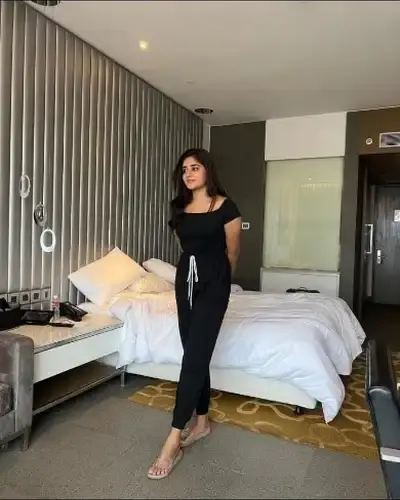 Call Girls Service in Sindgi